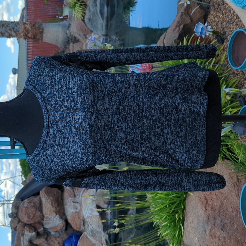 Wet Seal Lightweight Long Sleeve Top